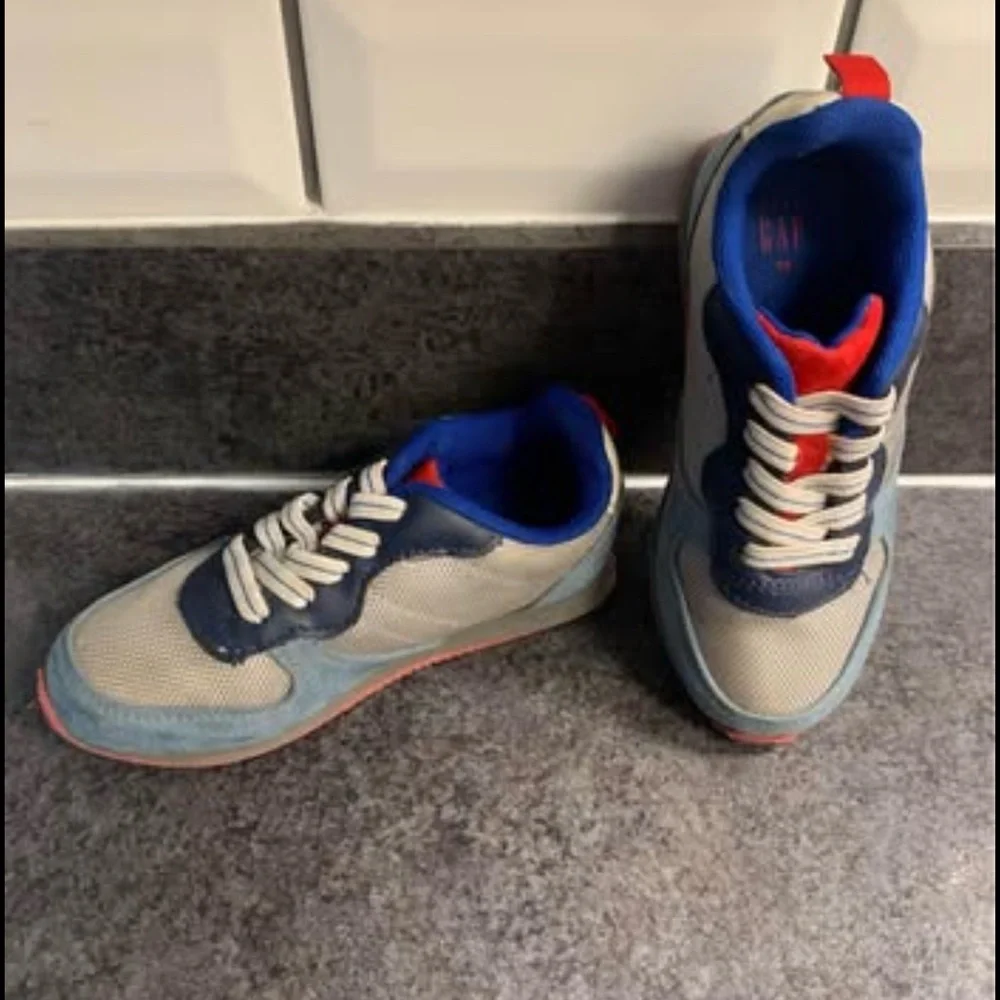 GAP Multicolor Mesh & Suede Sneakers in Blue, Light Blue, Red & White